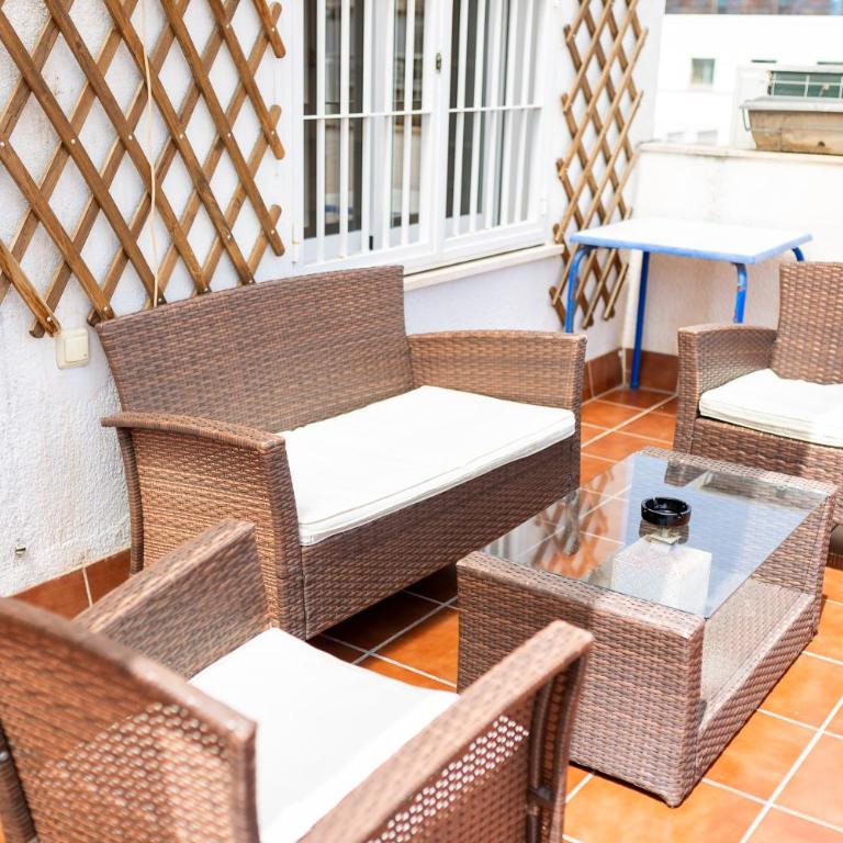Ático espectacular en pleno centro, parking Gratuito - Two-Bedroom Apartment - 58