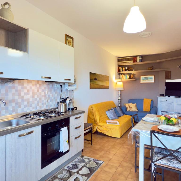 550 mt dal mare - Balcone e Vista Mozzafiato - Two-Bedroom Apartment with Balcony and Sea View - 14