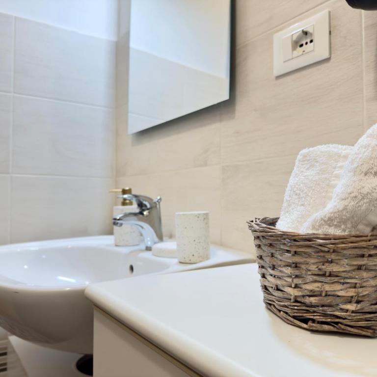 550 mt dal mare - Balcone e Vista Mozzafiato - Two-Bedroom Apartment with Balcony and Sea View - 30