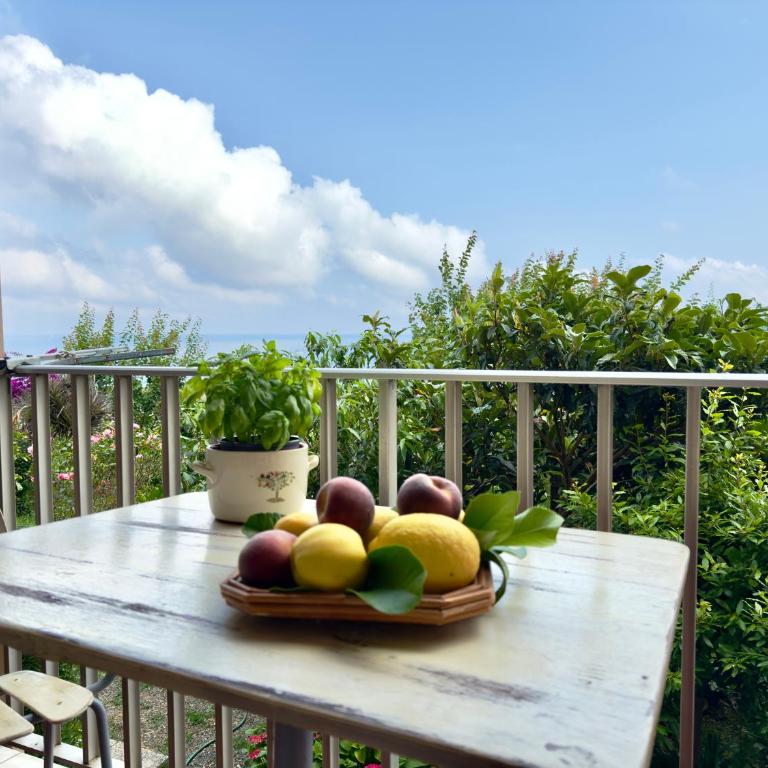 550 mt dal mare - Balcone e Vista Mozzafiato - Two-Bedroom Apartment with Balcony and Sea View - 2