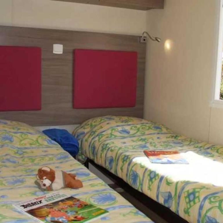 ZEcamping 4 étoiles 1km plage espace aquatique mobil-home TV 29m2 - Mobile Home 10 - 9