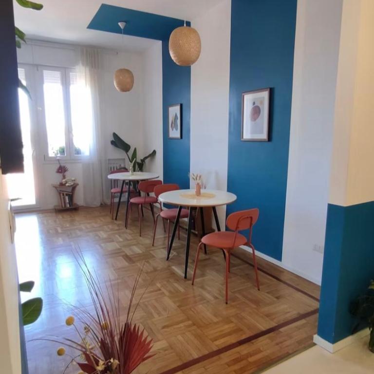 Nine and Three Quarters Rooms - Unique Design Rooms - King Room with Balcony - 27
