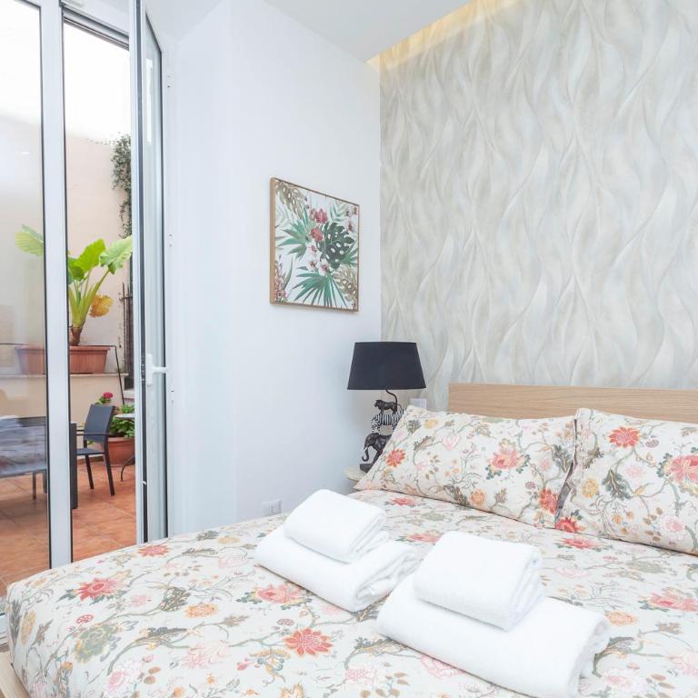 Vatican Vittoria Suites - Urban garden - Rooms - Vatican Museum - Family Room with Terrace - 4