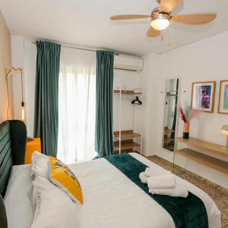 Real 1 - Three-Bedroom Apartment - 15