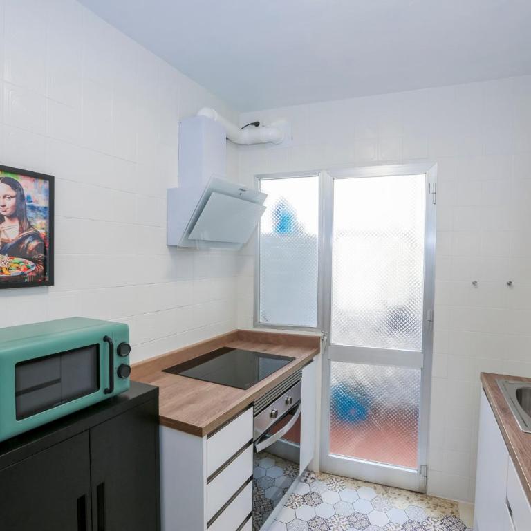 Real 1 - Three-Bedroom Apartment - 34