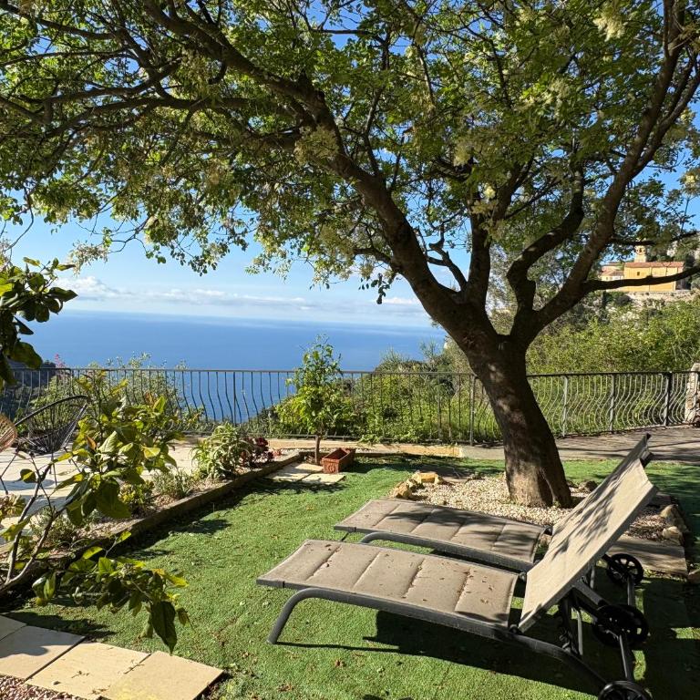 Appartement Eze Village proche Monaco fabuleuse vue mer et vieux village - Appartement 2 Chambres - 3