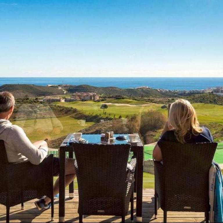 Atico de Belleza Penthouse met bbq in La Cala de Mijas - Two-Bedroom Apartment - 21
