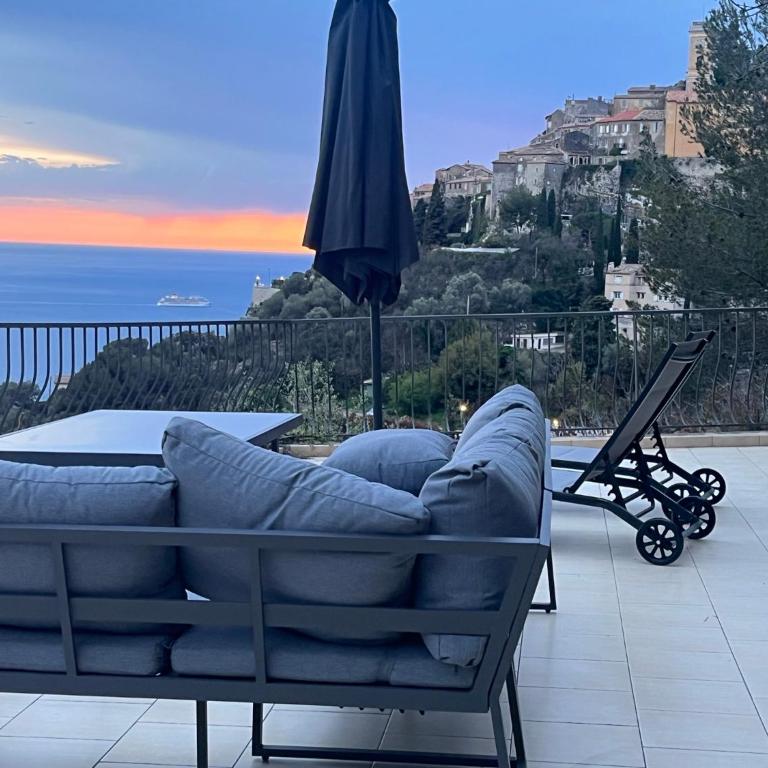 Appartement Eze Village proche Monaco fabuleuse vue mer et vieux village - Appartement 2 Chambres - 7