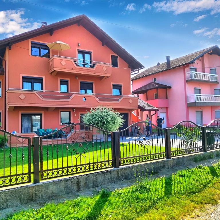 Apartman Una Paradies - Apartman sa 3 Spavaće Sobe - 21
