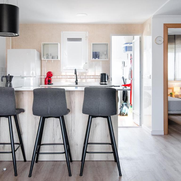 Apartamento con Parking y Piscina junto al Mar - Apartamento de 1 dormitorio - 37