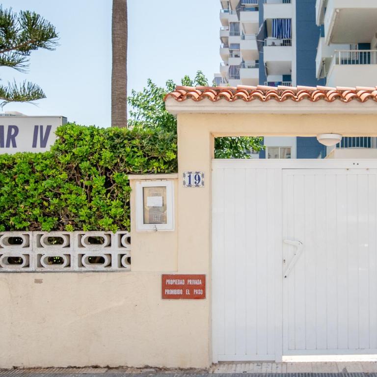 Apartamento con Parking y Piscina junto al Mar - Apartamento de 1 dormitorio - 80