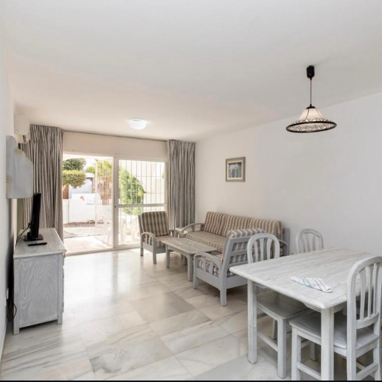 Apartamento en Golf Center Pueblo - One-Bedroom Apartment - 1