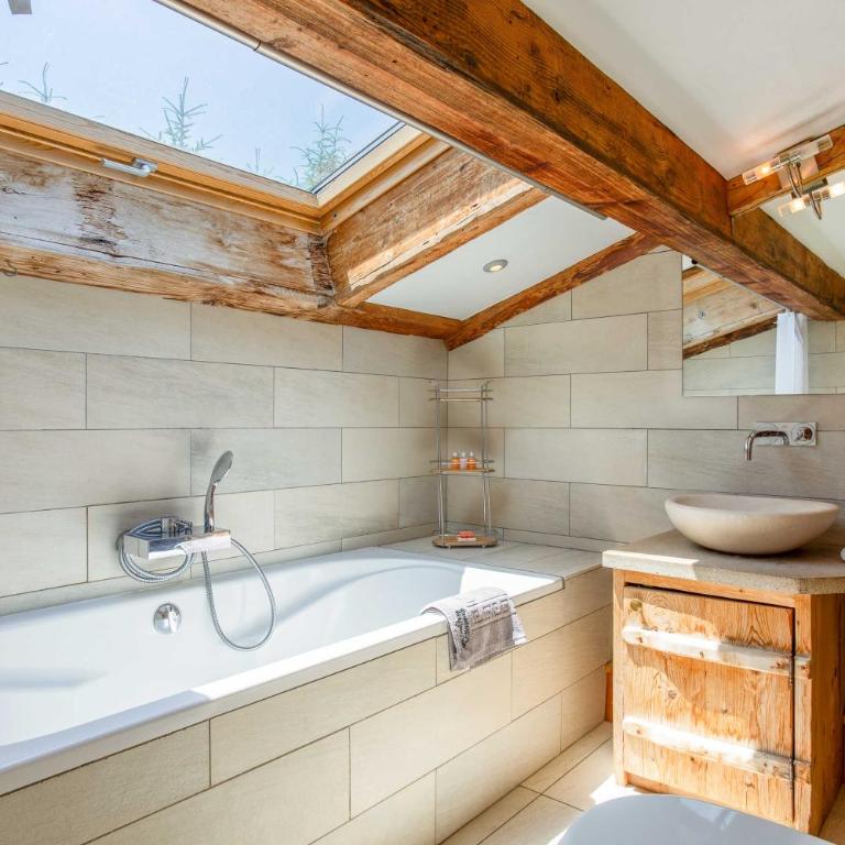 Chalet Martinique - Chamonix All Year - Three-Bedroom Chalet - 21