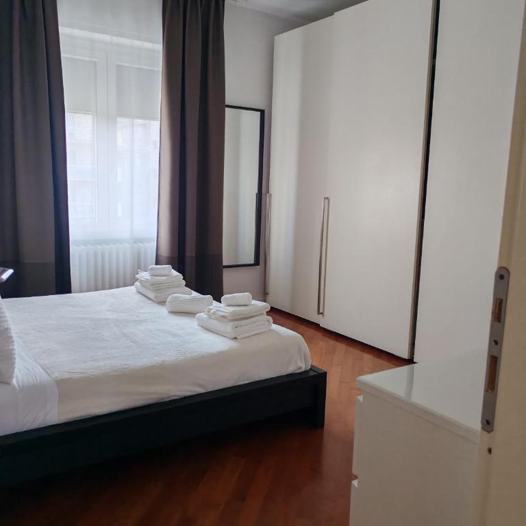 Manin Private SPA, Luxury Apartment very close to the sea - umbrella and deckchair included - Three-Bedroom Apartment with Balcony - 9