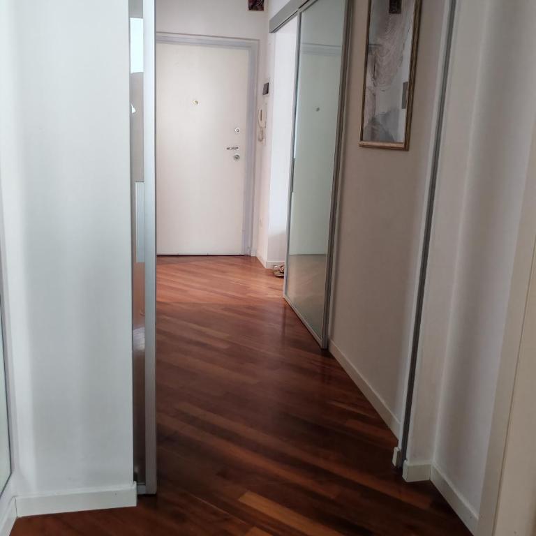 Manin Private SPA, Luxury Apartment very close to the sea - umbrella and deckchair included - Three-Bedroom Apartment with Balcony - 17
