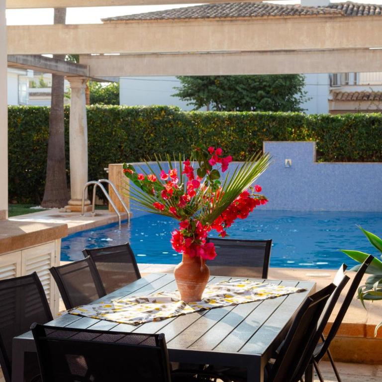 Estrel - Four-Bedroom Villa - 6