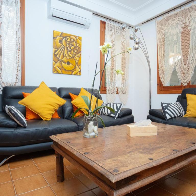 Estrel - Four-Bedroom Villa - 11