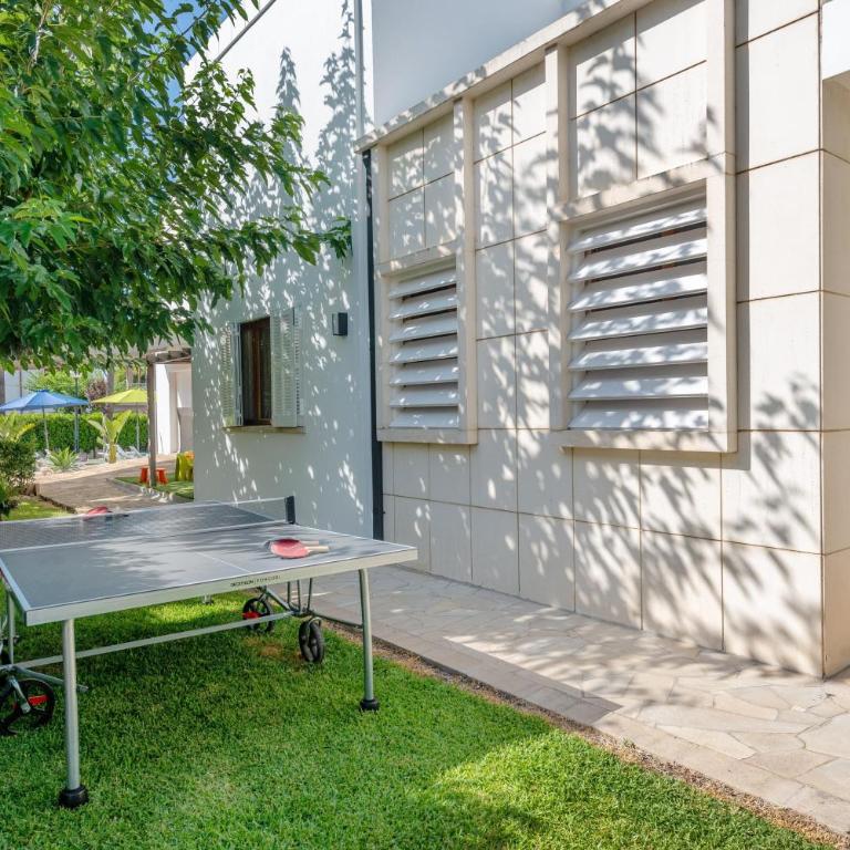 Estrel - Four-Bedroom Villa - 43