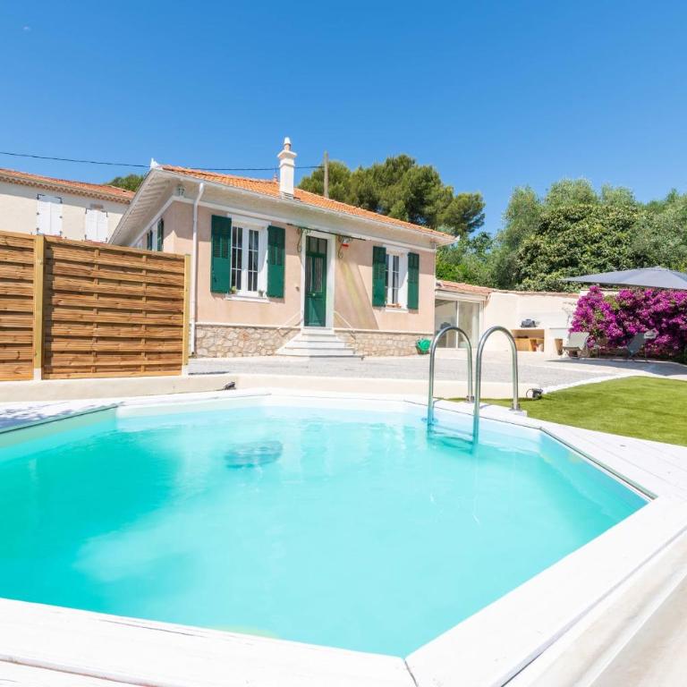 140m Villa with Pool Near Cannes - Villa - 1