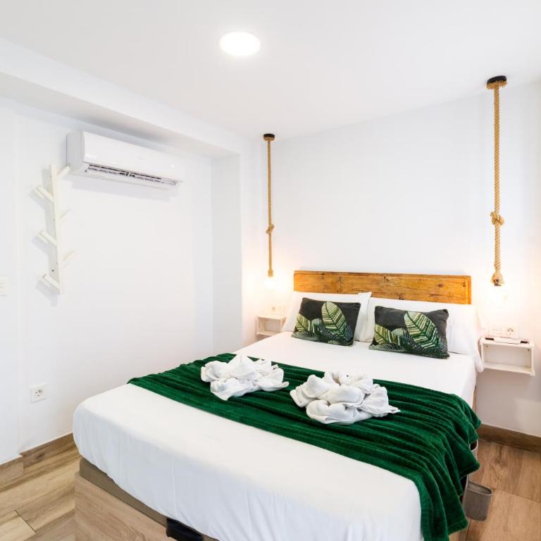 Casa Flor del Naranjo - Four-Bedroom House - 64
