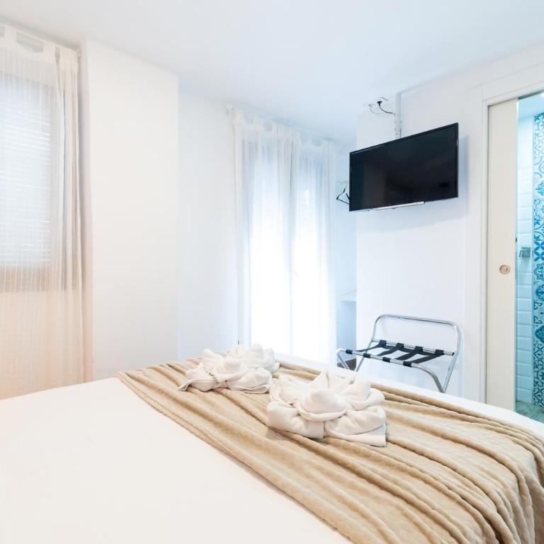 Casa Flor del Naranjo - Four-Bedroom House - 69