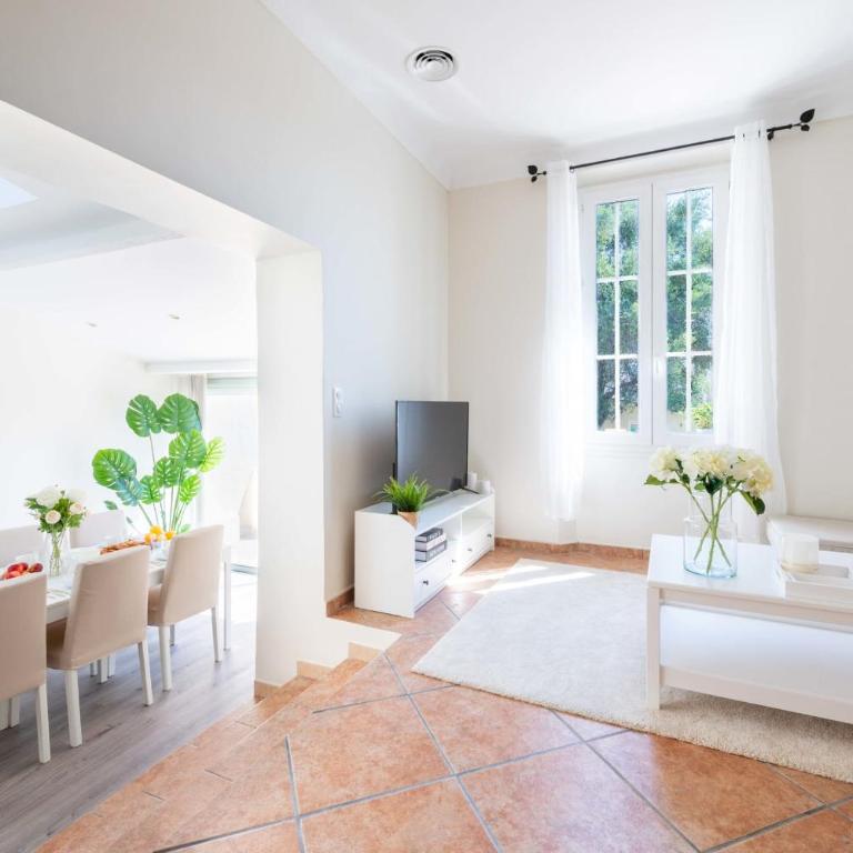 140m Villa with Pool Near Cannes - Villa - 12
