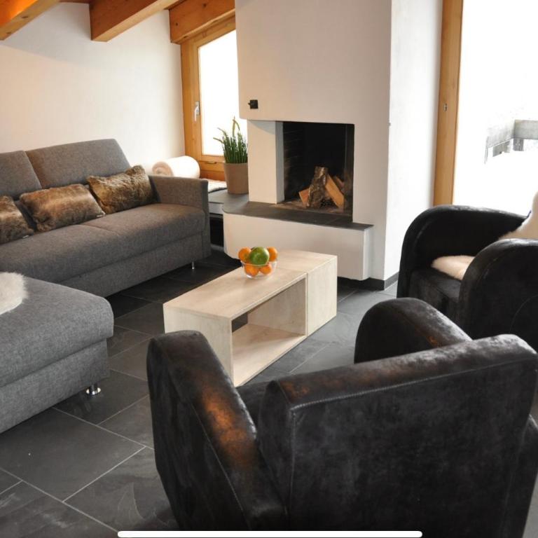 Crap da Flem - 3.5 Zimmer Ferienwohnung am Sonnenhang von Flims - Apartment mit Blick auf die Berge - 14