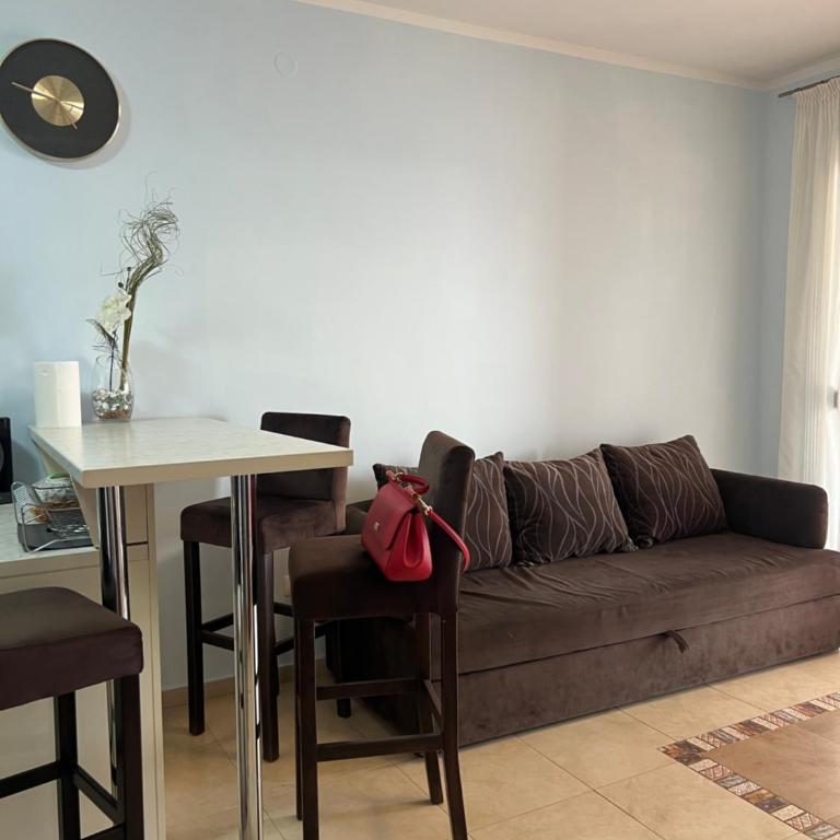 Beautiful comfort apartment - Apartman sa 2 Spavaće Sobe, Terasom i Pogledom na More - 10