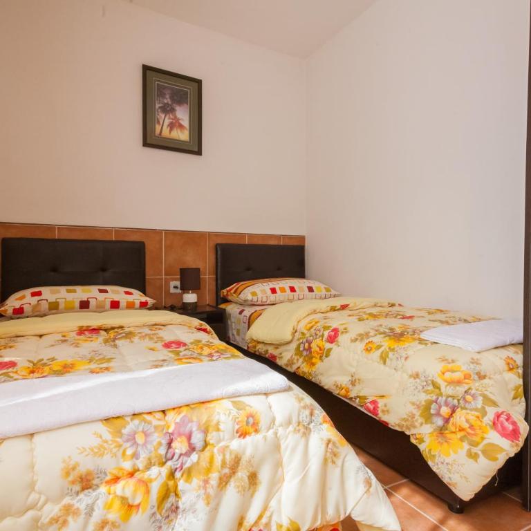 Rooms Molabeciri - Dvokrevetna Soba sa Bračnim Krevetom - 6