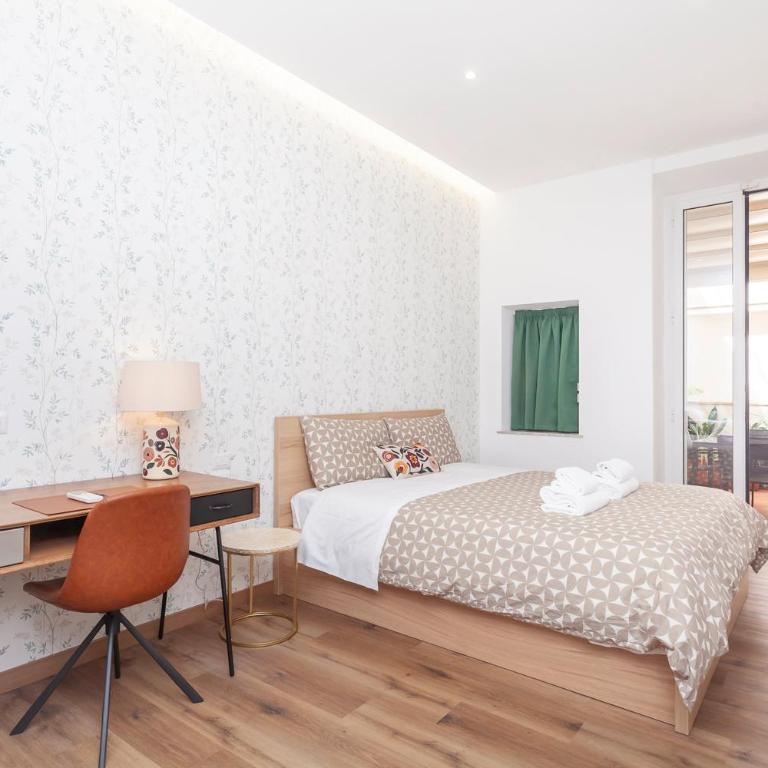 Vatican Vittoria Suites - Urban garden - Rooms - Vatican Museum - Family Room with Terrace - 3