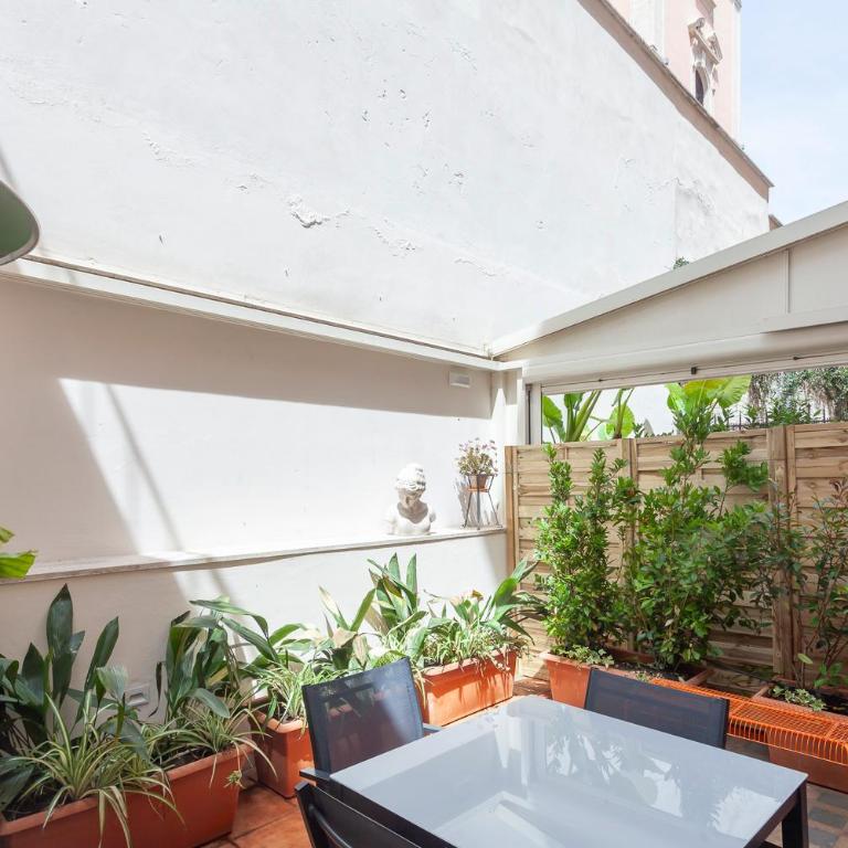 Vatican Vittoria Suites - Urban garden - Rooms - Vatican Museum - Family Room with Terrace - 8