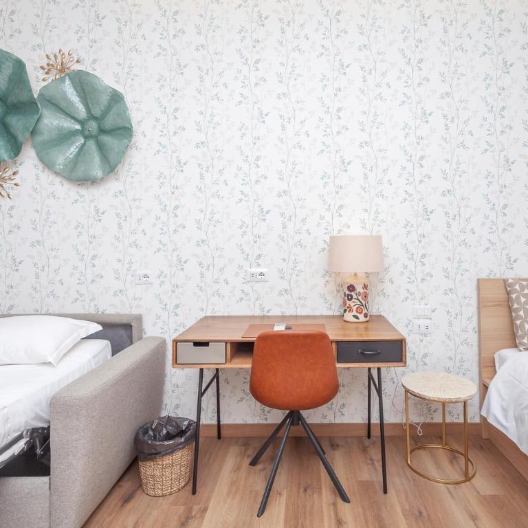 Vatican Vittoria Suites - Urban garden - Rooms - Vatican Museum - Family Room with Terrace - 9