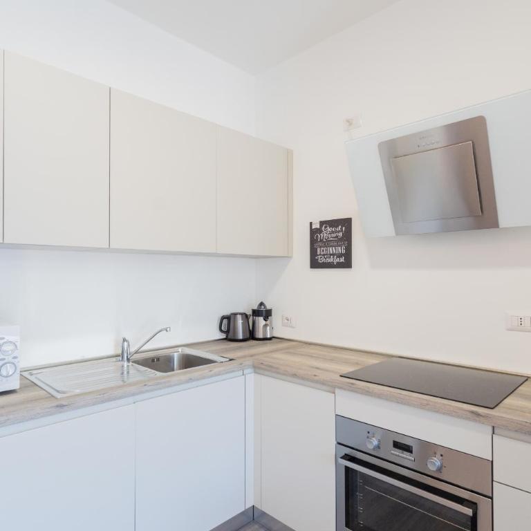 Central & Modern Apartment by Rent All Como - Appartamento - 2