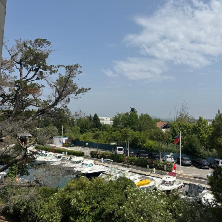 14473 Studio à Mandelieu avec une vue mer - Appartement 1 Chambre - 9