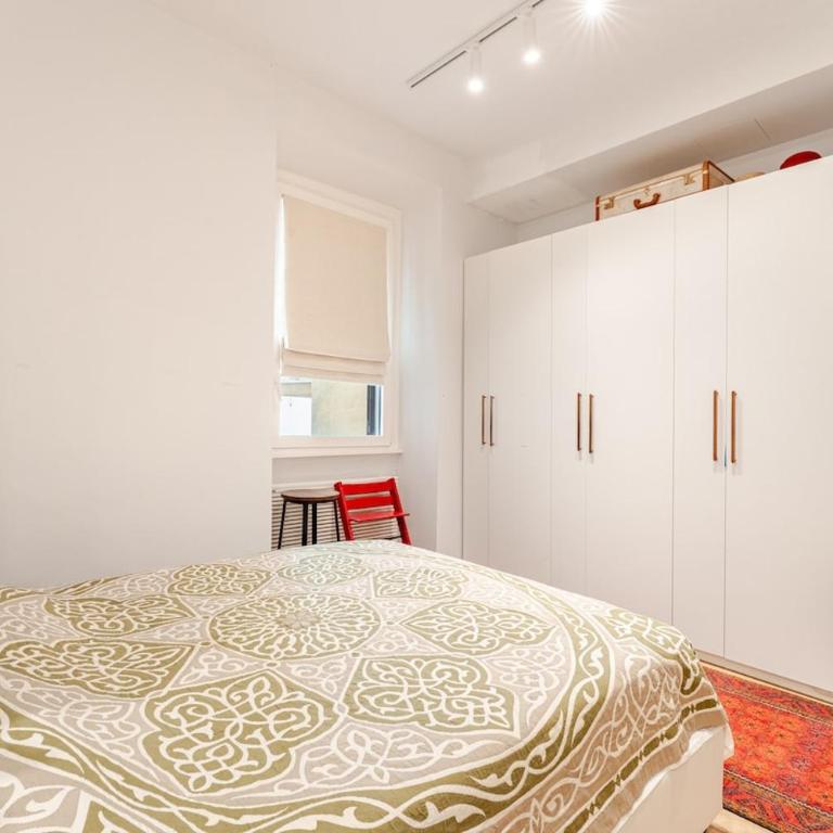 Refined two-bedrooms Roman Residence - Appartamento con Vista e Balcone - 9