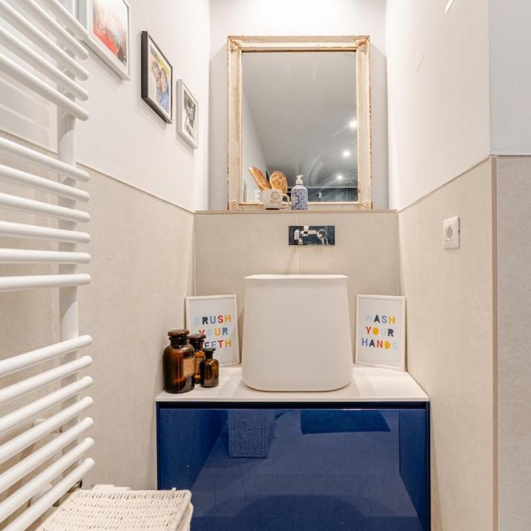 Refined two-bedrooms Roman Residence - Appartamento con Vista e Balcone - 17