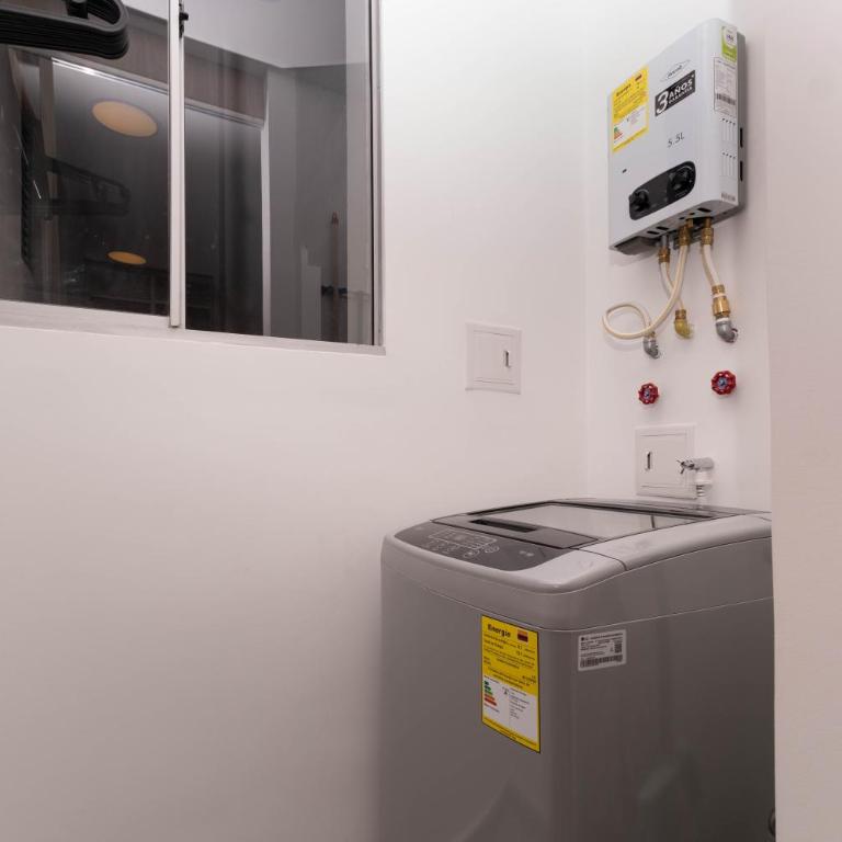 Apartamentos Santa Marina by C - HOST - Apartamento con balcón - 8