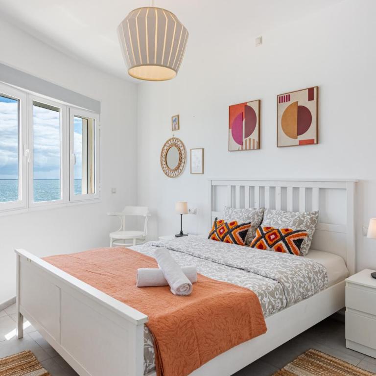 Stunning Beachfront Apartment in Calahonda - Apartamento de 2 dormitorios - Frente al océano - 12