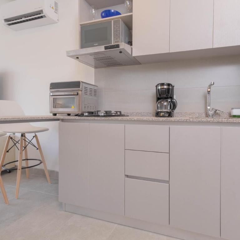 Apartamentos Santa Marina by C - HOST - Apartamento Superior de 1 dormitorio - 5