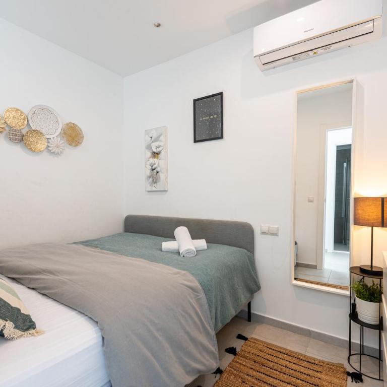 Stunning Beachfront Apartment in Calahonda - Apartamento de 2 dormitorios - Frente al océano - 10