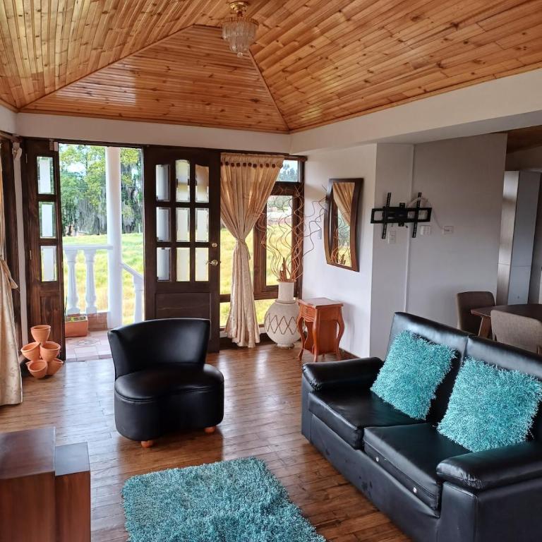 Apartamento en Campo La Cima del Arrayan en Paipa - Three-Bedroom Apartment - 1
