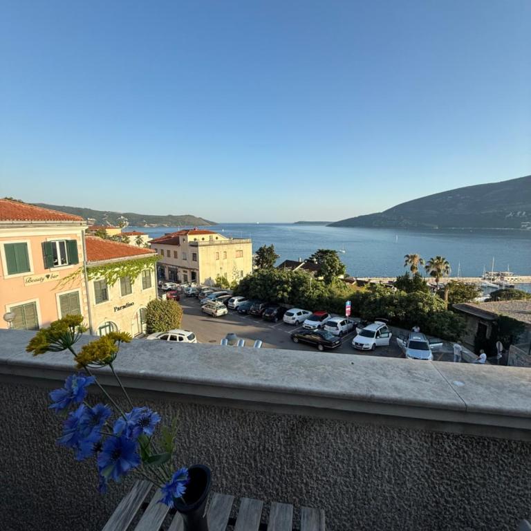 Deluxe Apartment Old Town Herceg Novi - Two-Bedroom Apartment with Sea View - 15