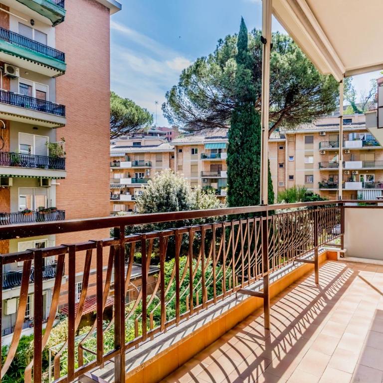 Elegant and spacious apartment facing the subway near the Vatican - Appartamento con 3 Camere da Letto - 8