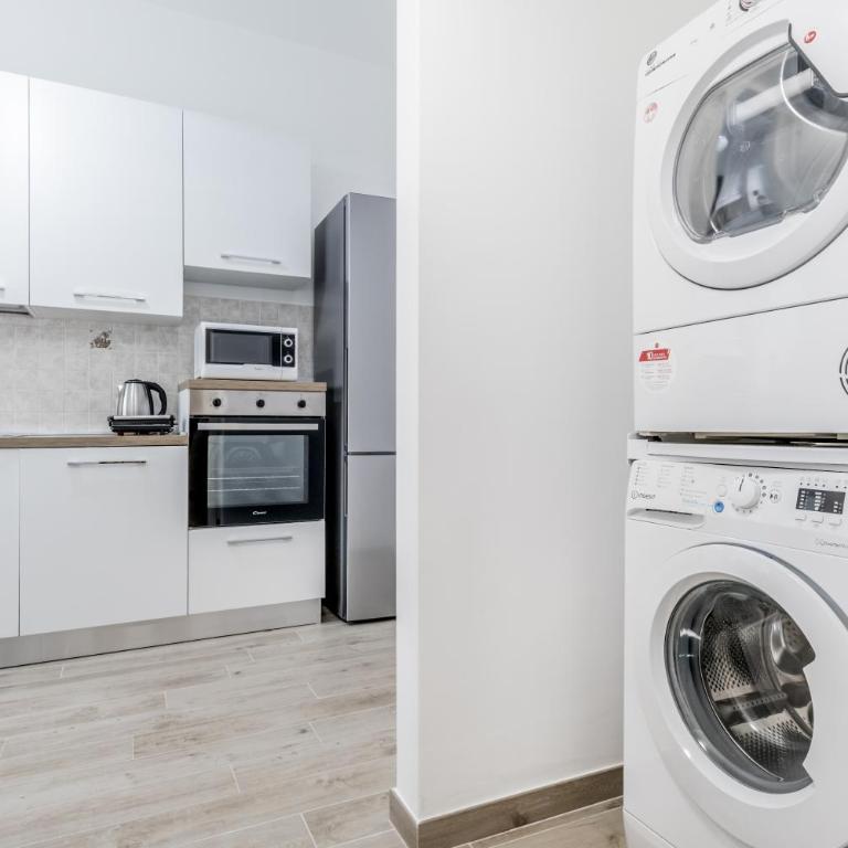 Elegant and spacious apartment facing the subway near the Vatican - Appartamento con 3 Camere da Letto - 26