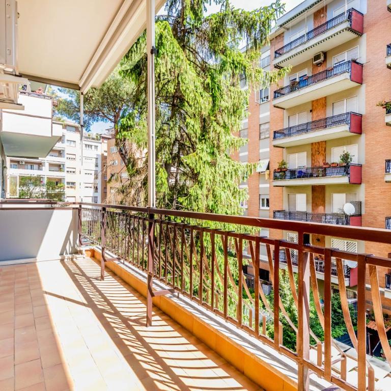 Elegant and spacious apartment facing the subway near the Vatican - Appartamento con 3 Camere da Letto - 46