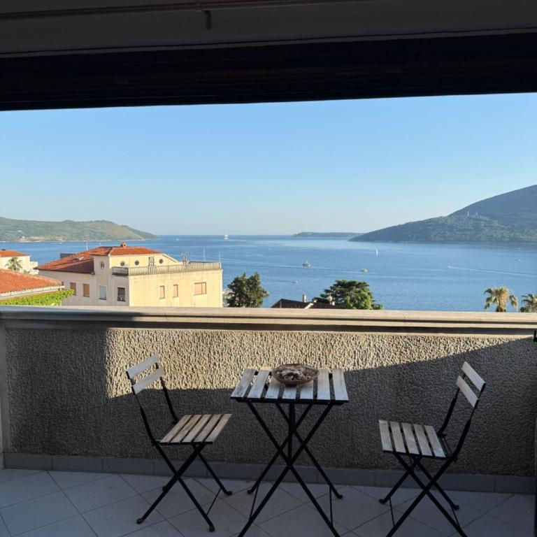 Deluxe Apartment Old Town Herceg Novi - Two-Bedroom Apartment with Sea View - 30