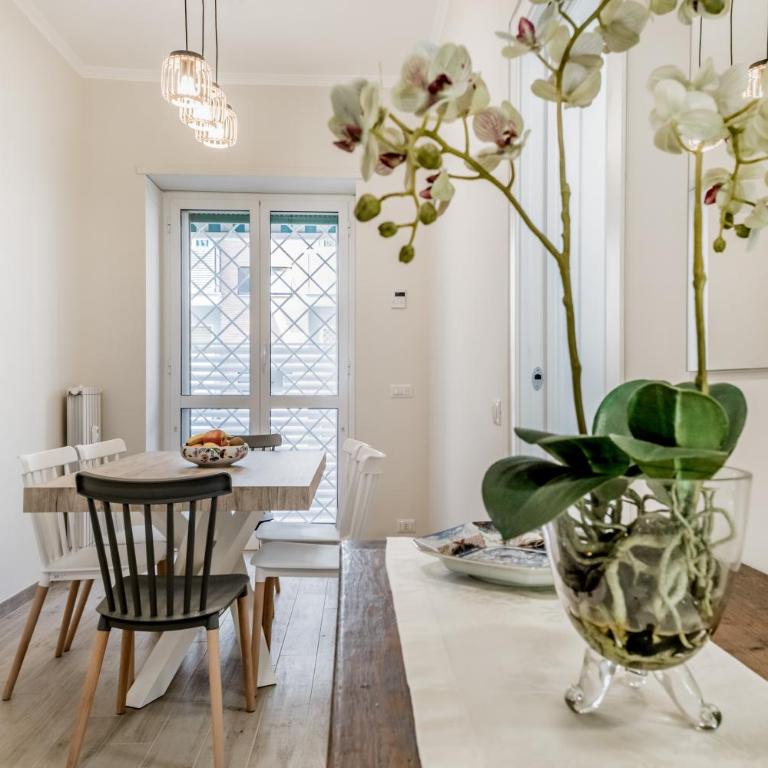 Elegant and spacious apartment facing the subway near the Vatican - Appartamento con 3 Camere da Letto - 59
