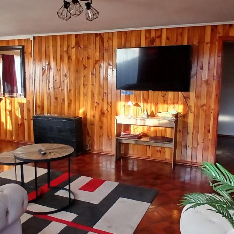 Mi casa, tu casa - Four-Bedroom House - 1
