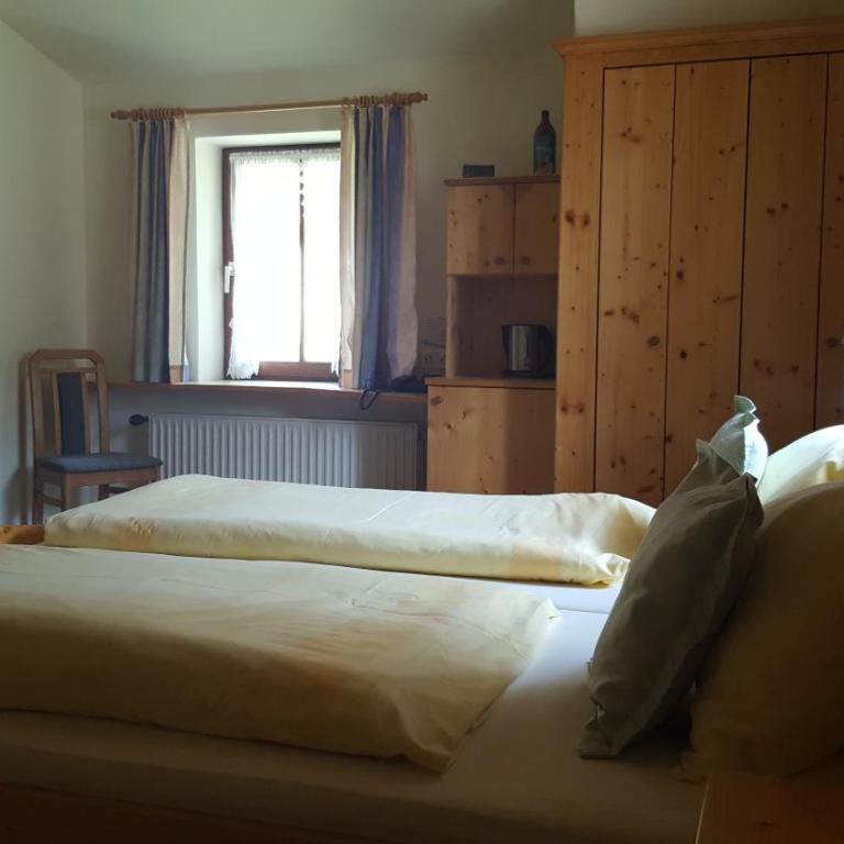 Landhaus Neubauer - Zimmer - Doppelzimmer 6 - 4