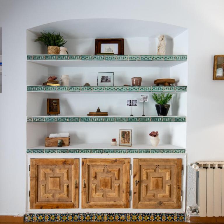 LETS HOLIDAYS Stay in a 14th-Century House with Pool in Tossa - Casa - 23